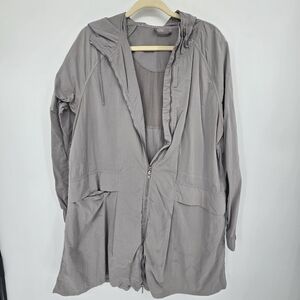 Lululemon stroll city grey silver jacket midi leghnth size 10